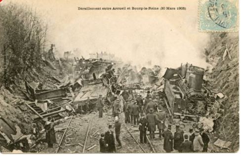 HLqpaDxgeoe_accident-ferroviaire-ligne-de-sceaux-30-03-1905.JPG
