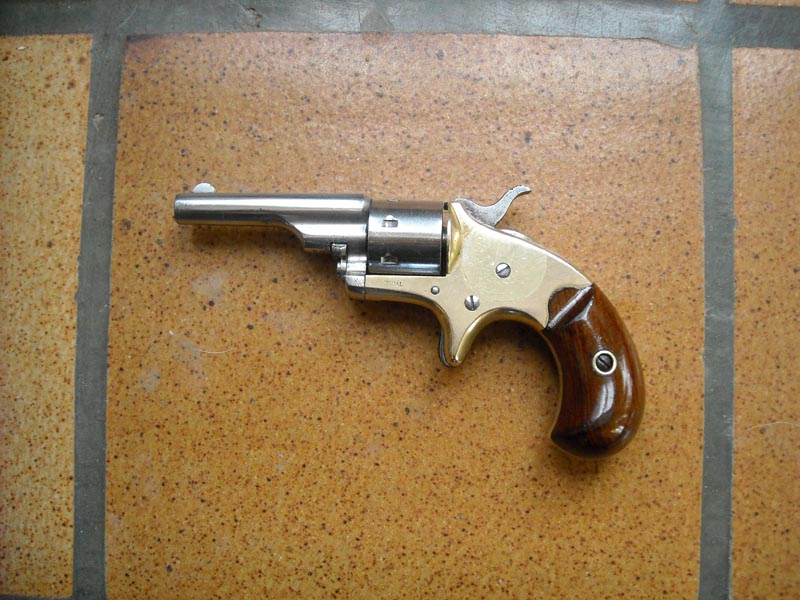 colt - Remise en état d'un Colt Open Top Calibre 22 de 1875 LAsmPE2tpPp_Colt-Open-Top-reparation-6-800x600
