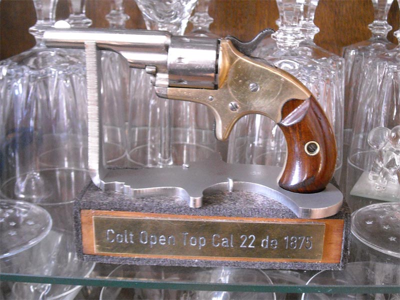 Remise en état d'un Colt Open Top Calibre 22 de 1875 LAsqb7Yyd4p_Colt-Open-Top-1875-support-Nicolas-avec-embase-800x600