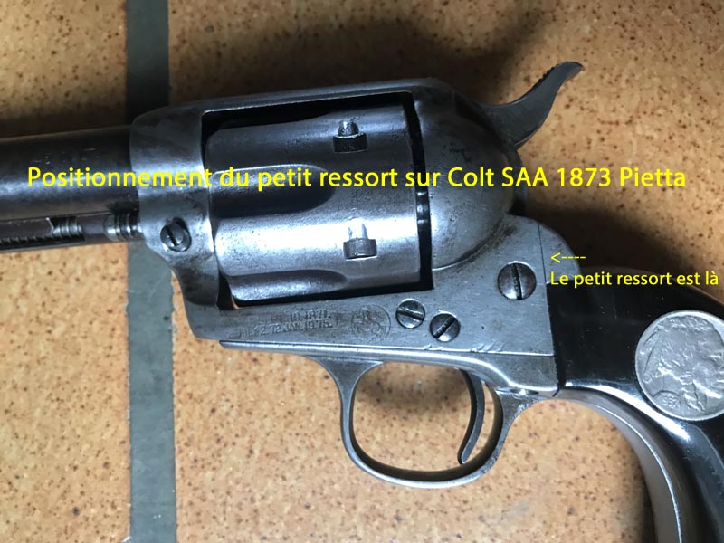 Mon premier Pietta 1873 Great Western II NDetkUNixWy_Positionnement-du-petit-ressort-sur-Colt-SAA-1873-Pietta